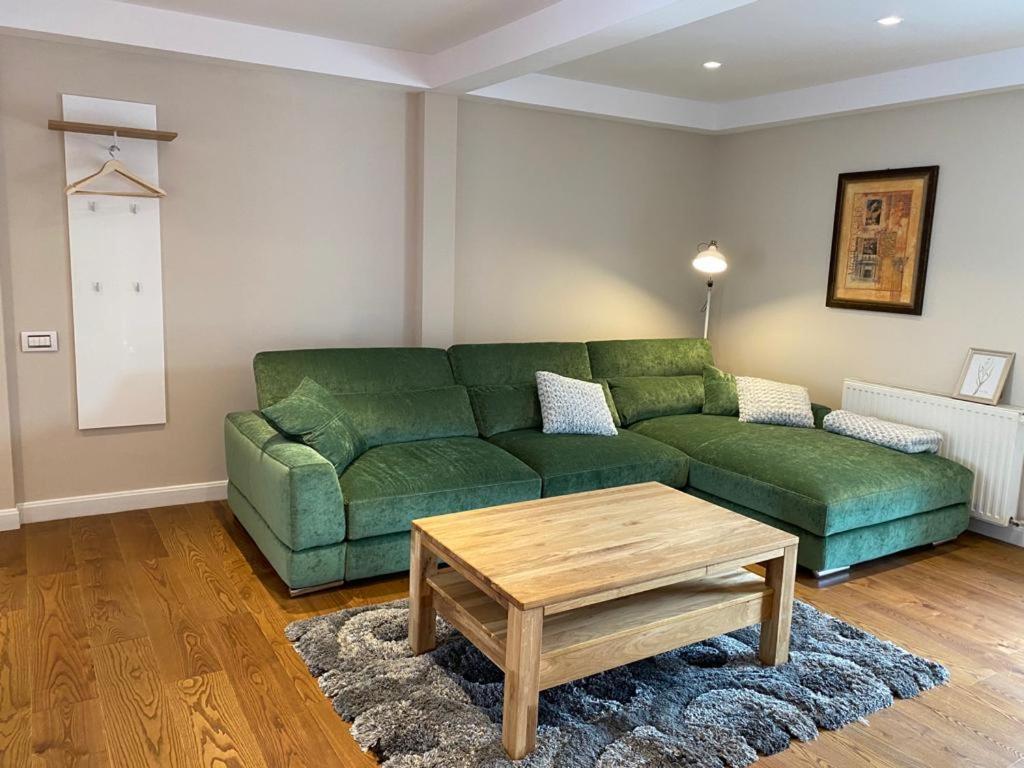 Apartaments Rîşnov Eksteriør bilde