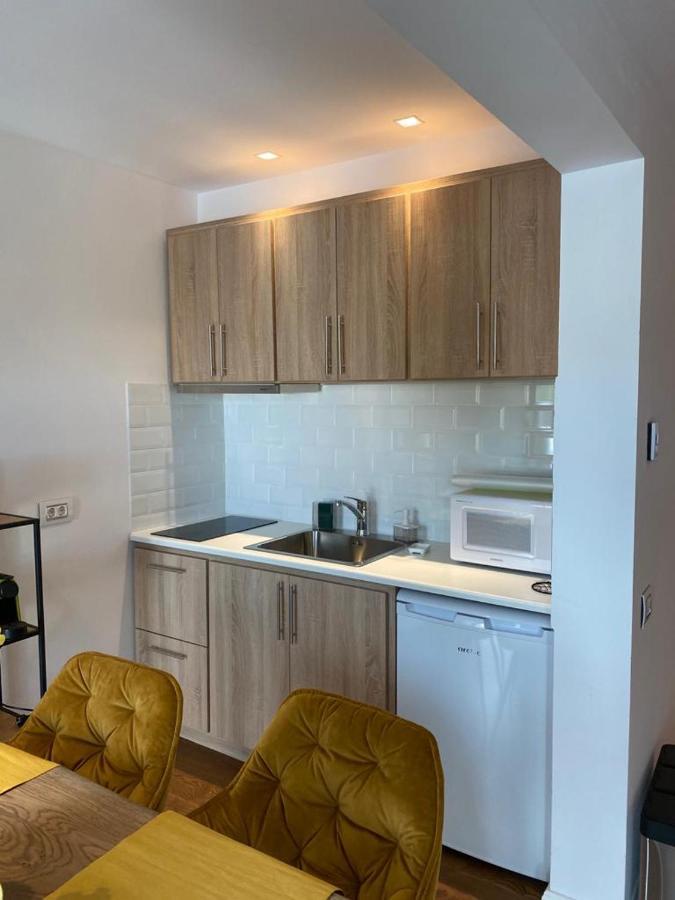 Apartaments Rîşnov Eksteriør bilde