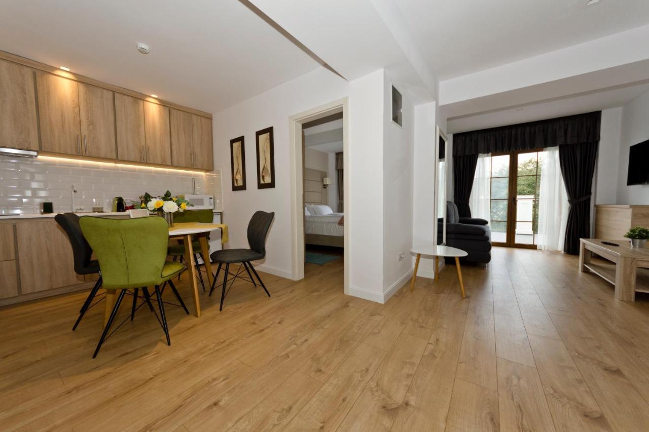 Apartaments Rîşnov Eksteriør bilde