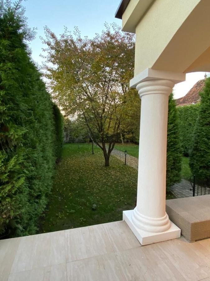 Apartaments Rîşnov Eksteriør bilde